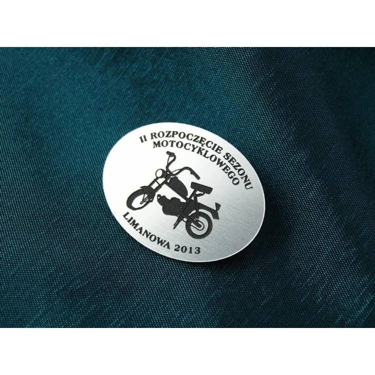 Przypinki/Pinsy mini z Twoim logo - grawer laserem - PS011