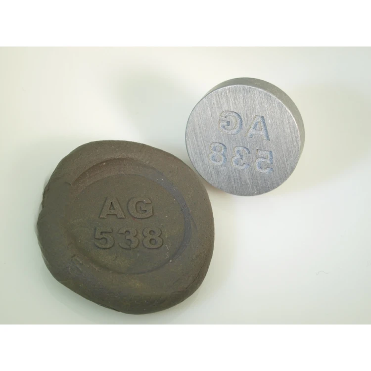 Referentka z Aluminium - KLASYCZNA - średnica 20mm