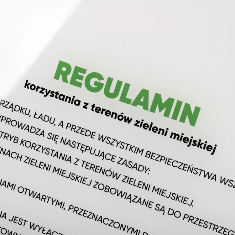 Regulamin - szyld z pleksi transparentnej gr. 5mm z nadrukiem UV - SZ180 - wym. 500x900mm 