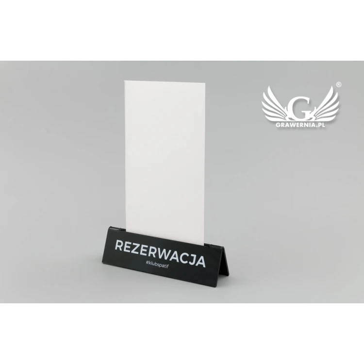 Rezerwacja - stojak na karteczkę - wym. 140x35mm - czarny akryl - REZ010