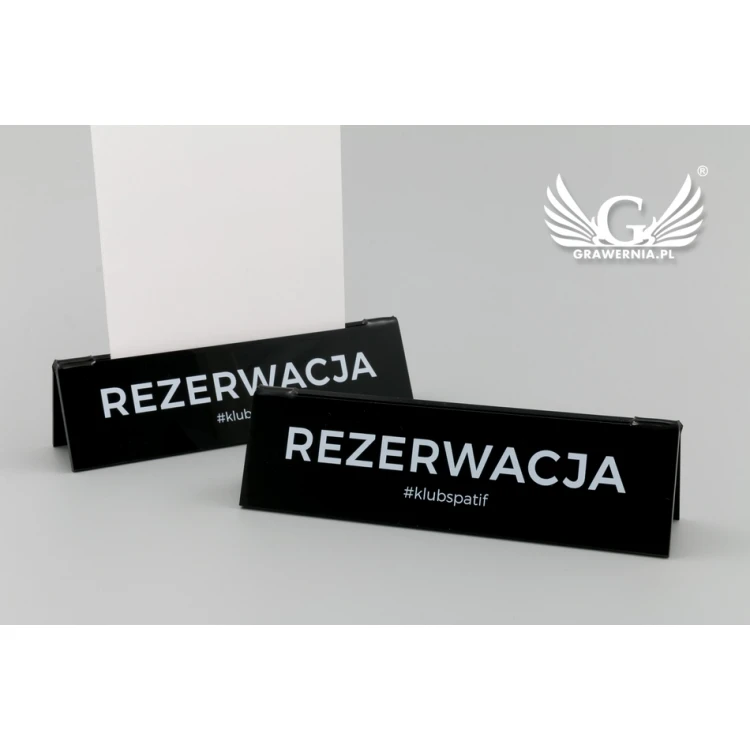 Rezerwacja - stojak na karteczkę - wym. 140x35mm - czarny akryl - REZ010