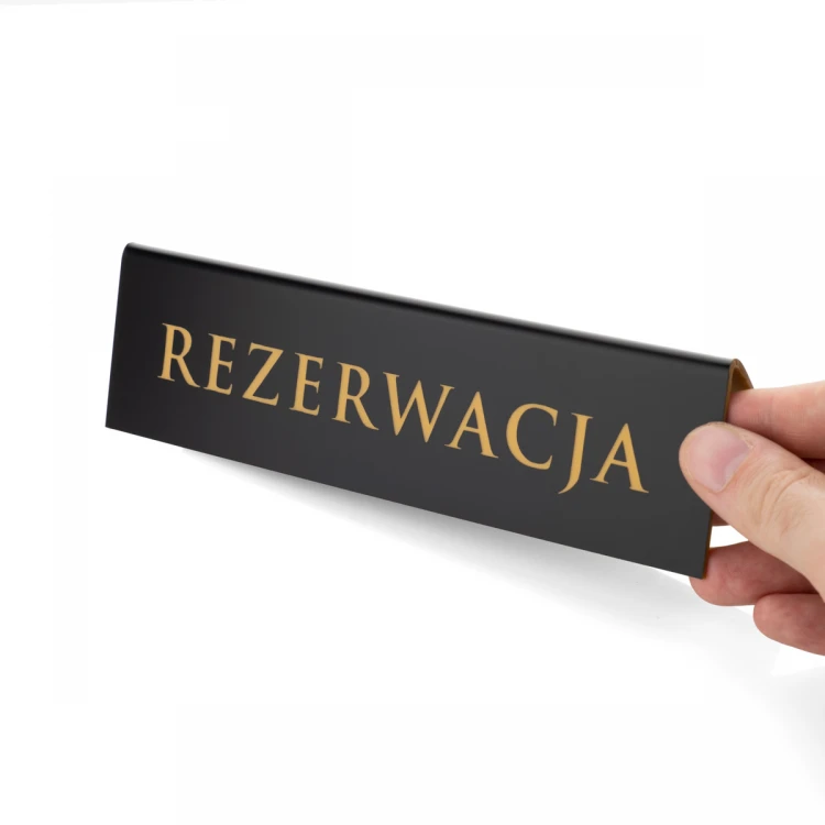 Rezerwacja - stojak na stolik - wym. 200x55mm - czarny laminat grawerski ze złotym grawerem - REZ019 