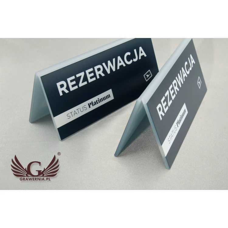 Rezerwacja - stojak z dowolnym napisem - wym. 150x65mm - szroniony akryl - druk UV - REZ007