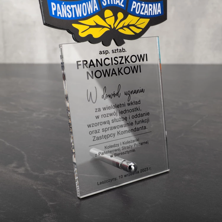 Statuetka akrylowa dla strażaka PSP - wys. 215mm - DTA089