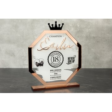 Statuetka akrylowa Glamour - prezent na 18 urodziny - wys. 150mm - DTA067