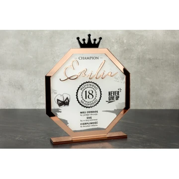 Statuetka akrylowa Glamour - prezent na 18 urodziny - wys. 150mm - DTA067
