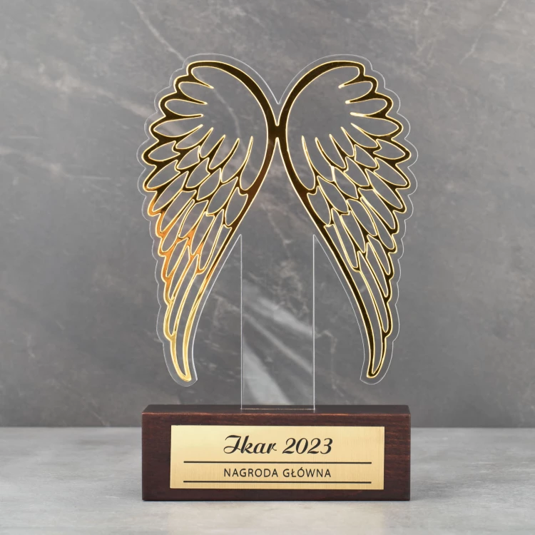 Statuetka Skrzydła Ikar akrylowa na drewnianym postumencie - DTA095 - wys. 21 cm
