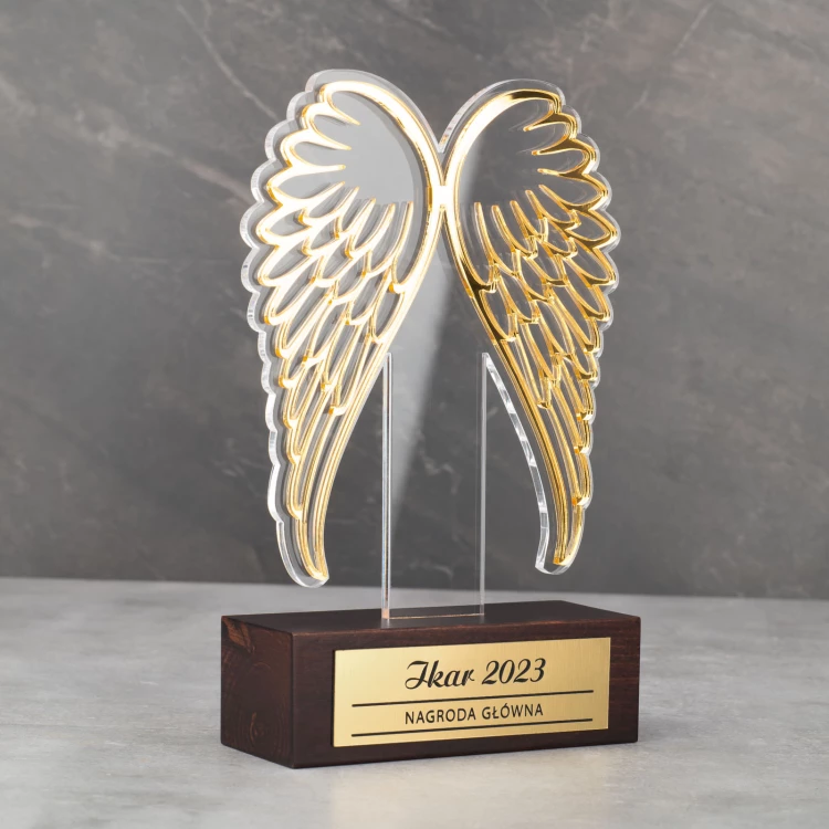 Statuetka Skrzydła Ikar akrylowa na drewnianym postumencie - DTA095 - wys. 21 cm