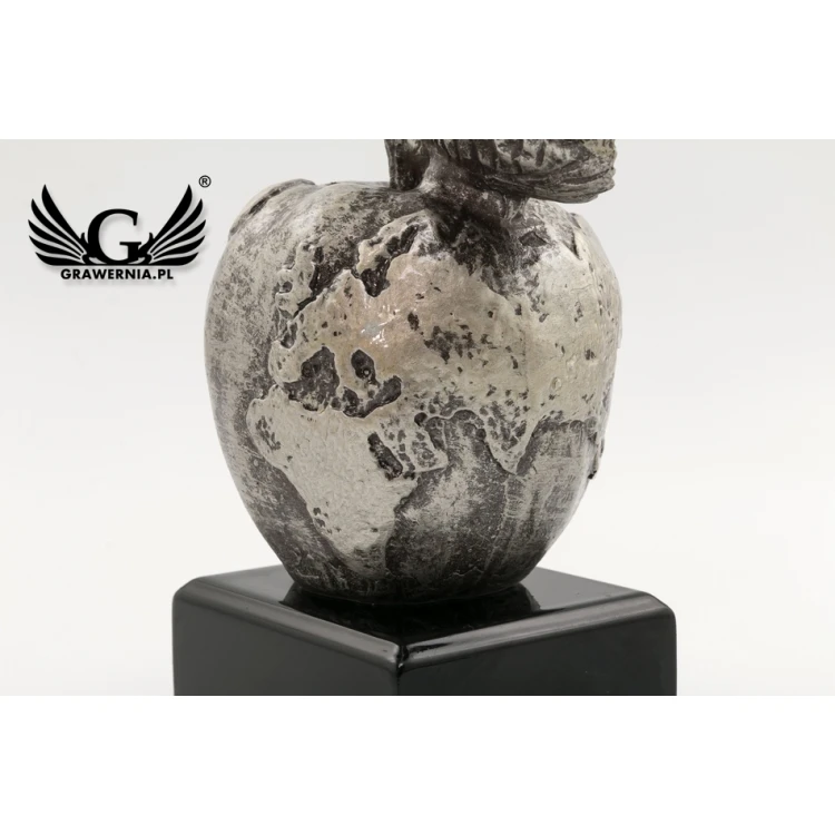 Statuetka JABŁKO - atrakcyjna figurka odlewana - wysokość 14cm - FOL020