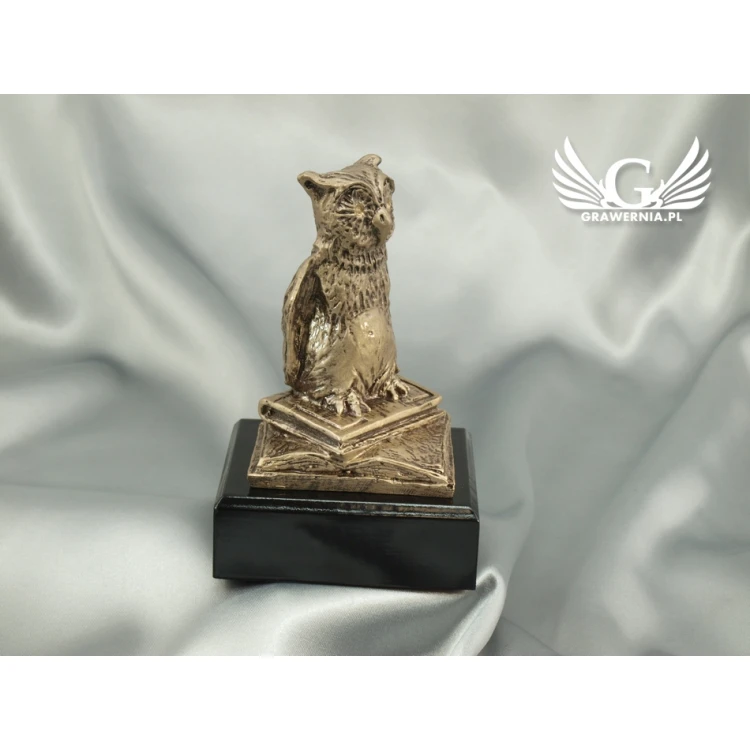 Statuetka Sowa - atrakcyjna figurka odlewana - wysokość 12,5 cm