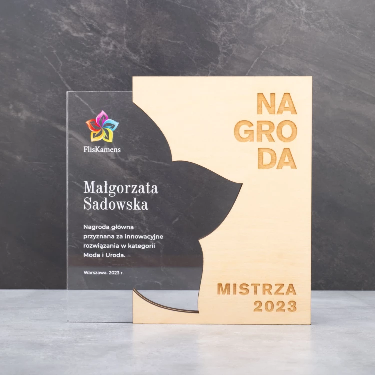 Statuetka akrylowa z drewnianymi elementami - jubileuszowa nagroda dla firmy - wys. 20,8cm - DTA106