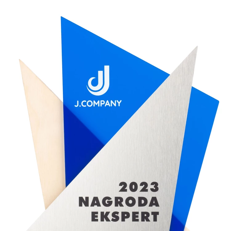 Statuetka z logo firmy - nagroda za wyjątkowe osiągnięcie - wys. 25,5cm - DTA103