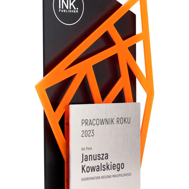 Statuetka biznesowa z logo firmy - Pracownik roku - wys. 25cm - DTA115