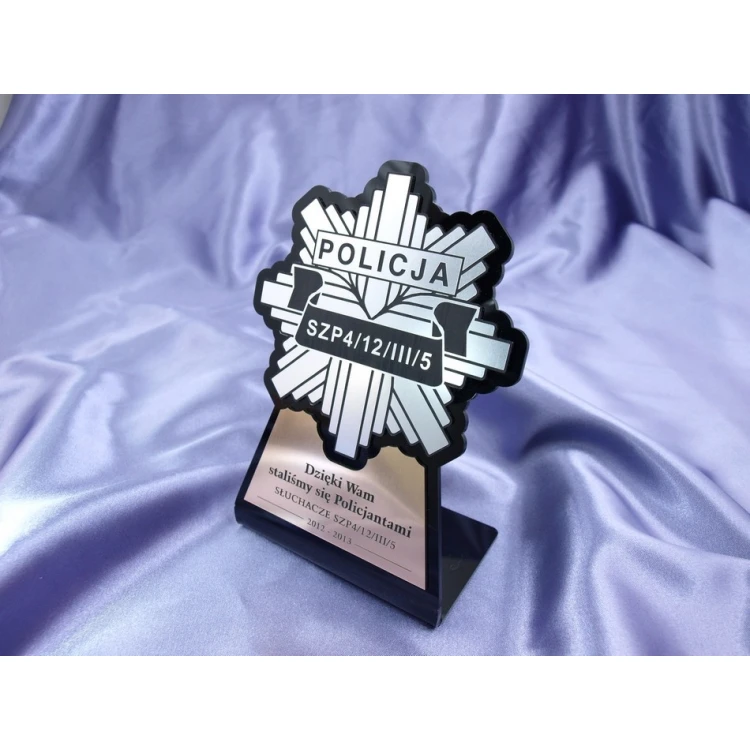 Statuetka z odznaką Policji - model DTA7 - wysokość 18 cm