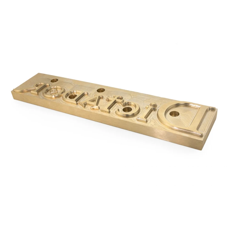 Stempel do wyciskania logotypu na gorąco - wymiary matrycy: 253x56mm - CNC082