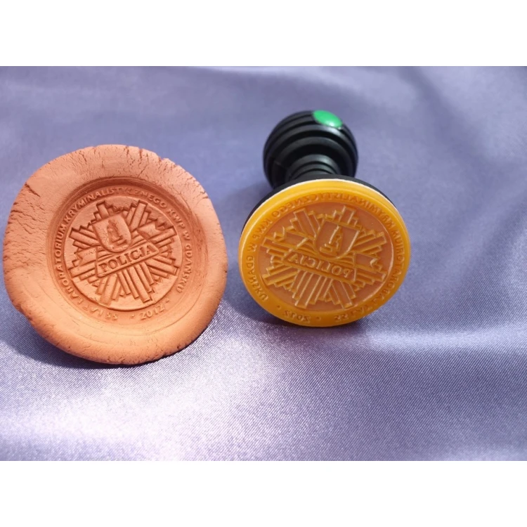 Stempel z akrylu 40mm głębokość graweru około 1mm - uchwyt plastikowy