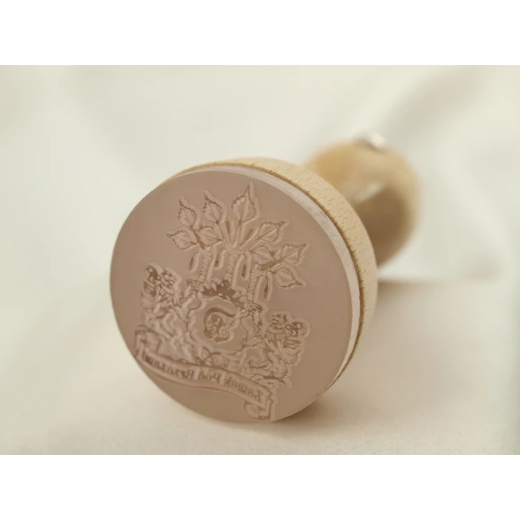 Stempel z akrylu 40mm głębokość graweru około 1mm - uchwyt drewniany