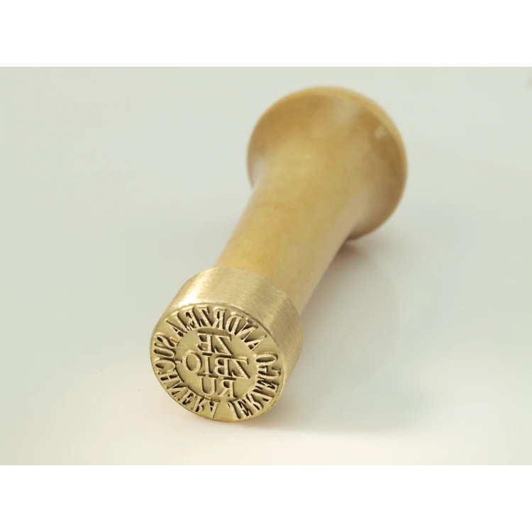 Stempel z mosiądzu do odbijania tuszem - średnica 22mm, głębokość graweru około 0,4mm