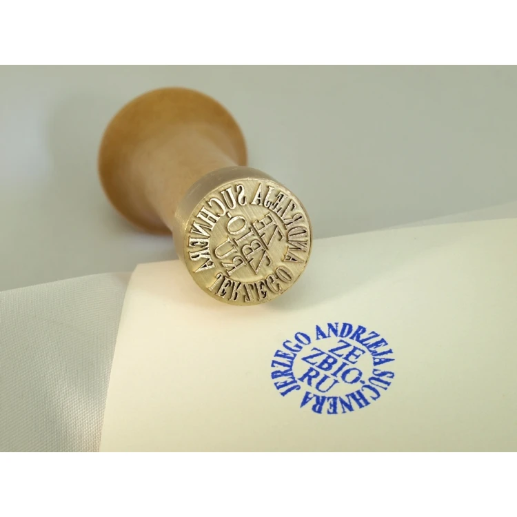 Stempel z mosiądzu do odbijania tuszem - średnica 22mm, głębokość graweru około 0,4mm