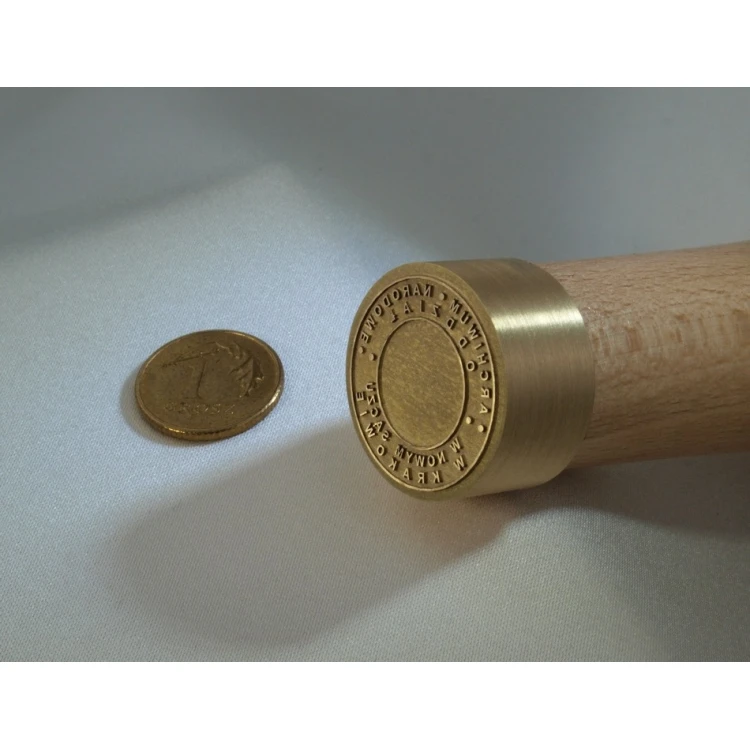 Stempel z mosiądzu 22mm głębokość graweru około 0,45mm