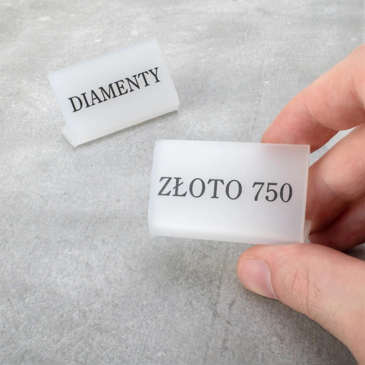 Stojaczki jubilerskie szronione z dowolnym tekstem - wym. 50x25mm - PR024 