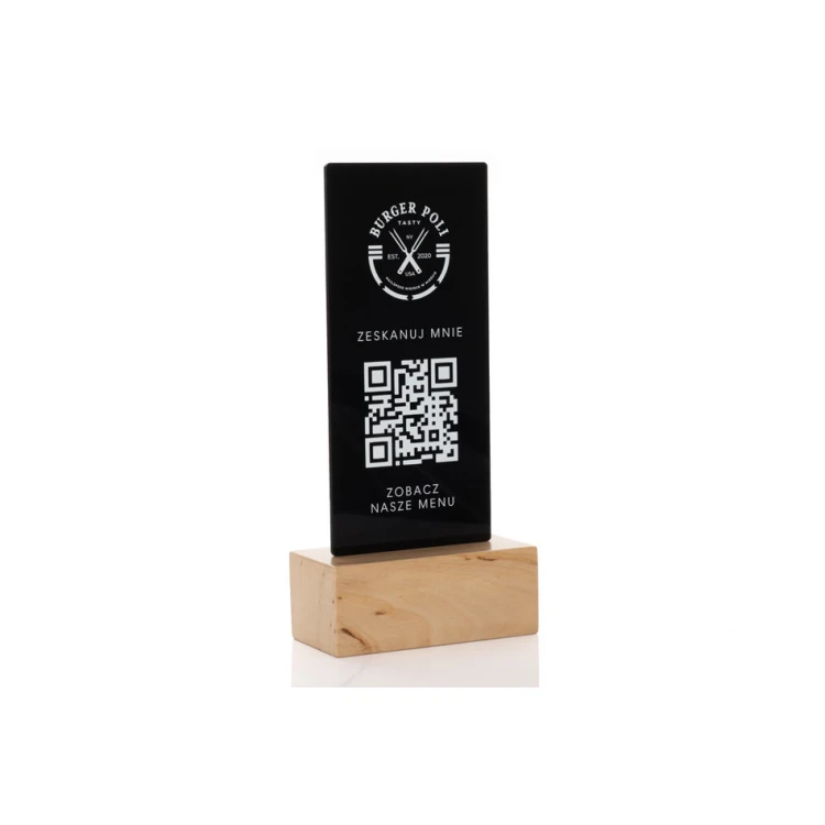 Stojak informacyjny z kodem QR - czarna plexi na drewnianym postumencie - ST027