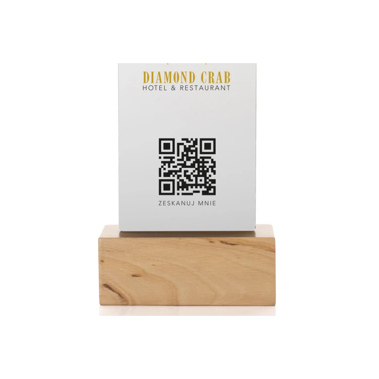 Stojak informacyjny z kodem QR - matowa plexi na drewnianym postumencie - ST032