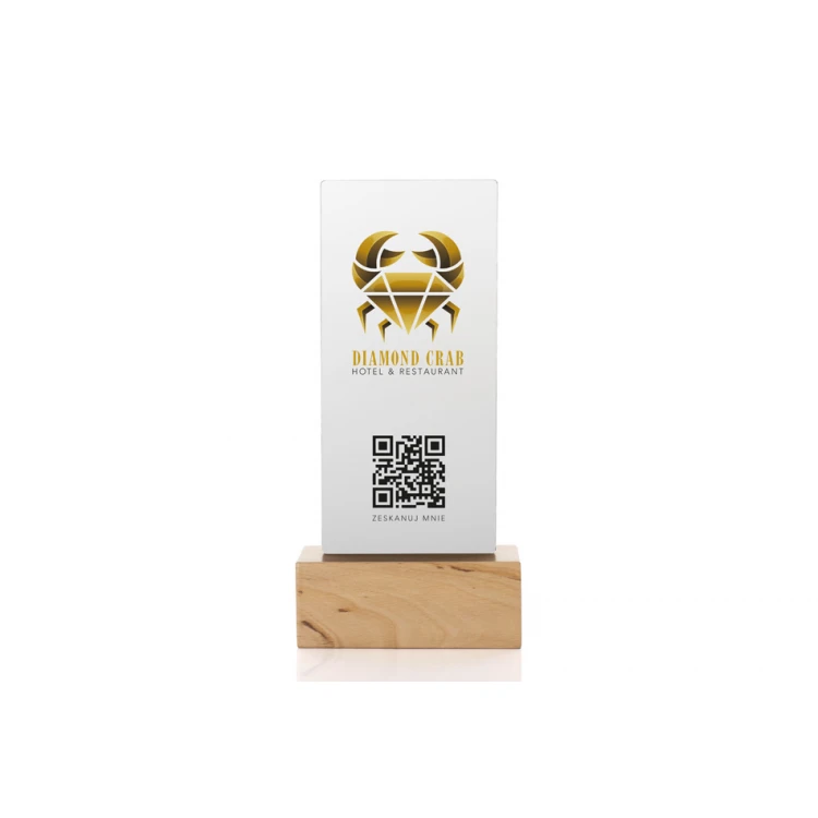 Stojak informacyjny z kodem QR - matowa plexi na drewnianym postumencie - ST032