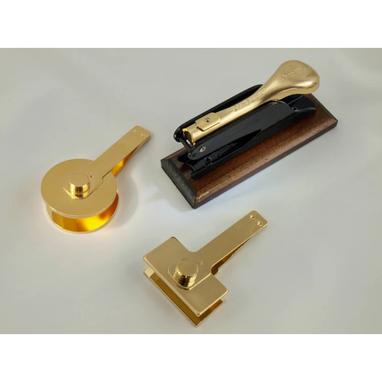 Suchy Stempel Just - Gold & Wood - ekskluzywny stempel biurkowy z podstawką drewnianą