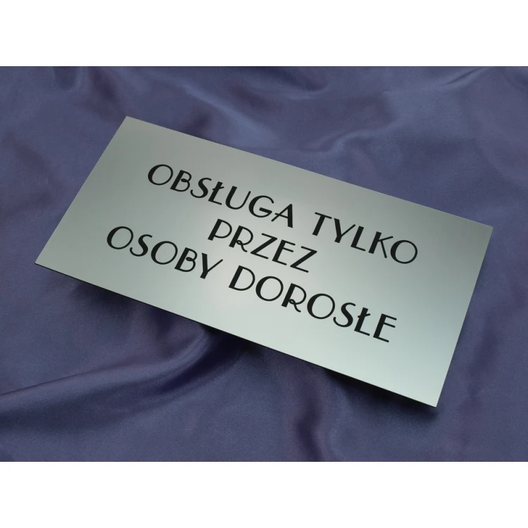 System szyldów - opracowanie graficzne szyldów i tabliczek dla hotelu, biura, restauracji - SZ177