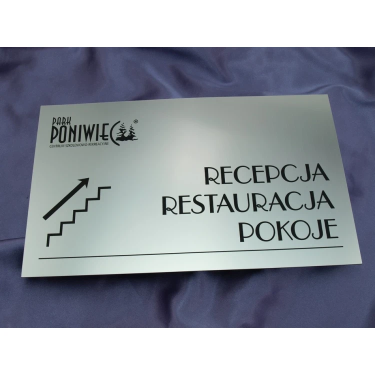 System szyldów - opracowanie graficzne szyldów i tabliczek dla hotelu, biura, restauracji - SZ177