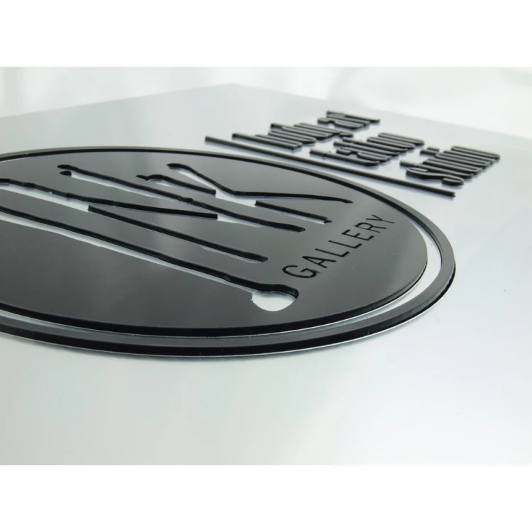 SZYLD FIRMOWY z WYPUKŁYM LOGO - srebrny - SZ062 - wymiary 297x210mm (A4)