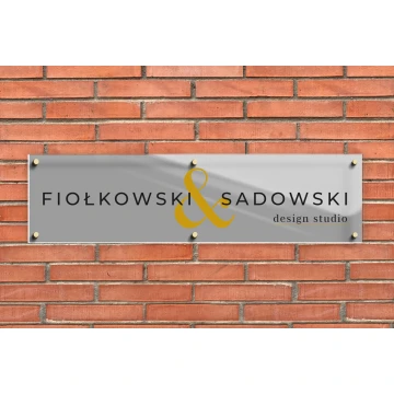 Szyld firmowy z plexi transparentnej i dibondu - nadruk UV - wym. 1100x287mm - SZ159