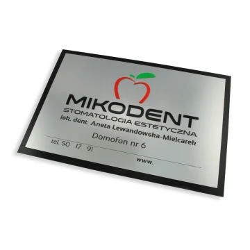 SZYLD FIRMOWY z WYPUKŁYM LOGO - kolorowy - SZ095 - wymiary 480x330mm