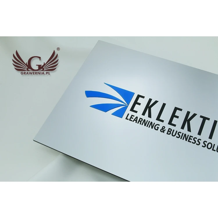 SZYLD FIRMOWY z WYPUKŁYM LOGO - kolorowy - SZ078 - wymiary 360x250mm