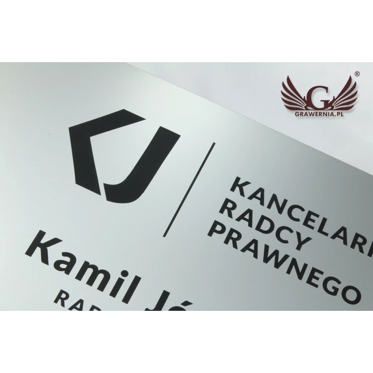 SZYLD KANCELARIA RADCY PRAWNEGO - srebrny - SZ035 -  wym. 500x350mm
