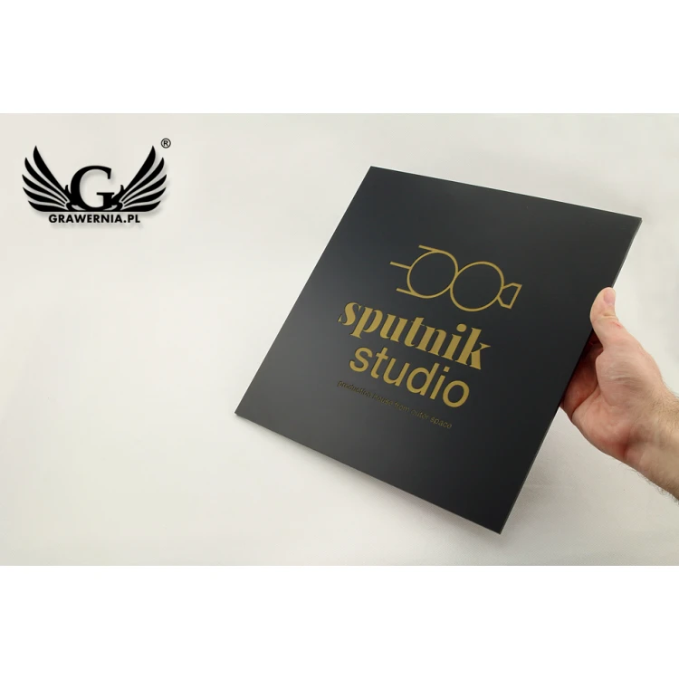 Szyld na drzwi lub ścianę - czarny laminat grawerski mat exterior - SZ097 - wym. 300x300mm