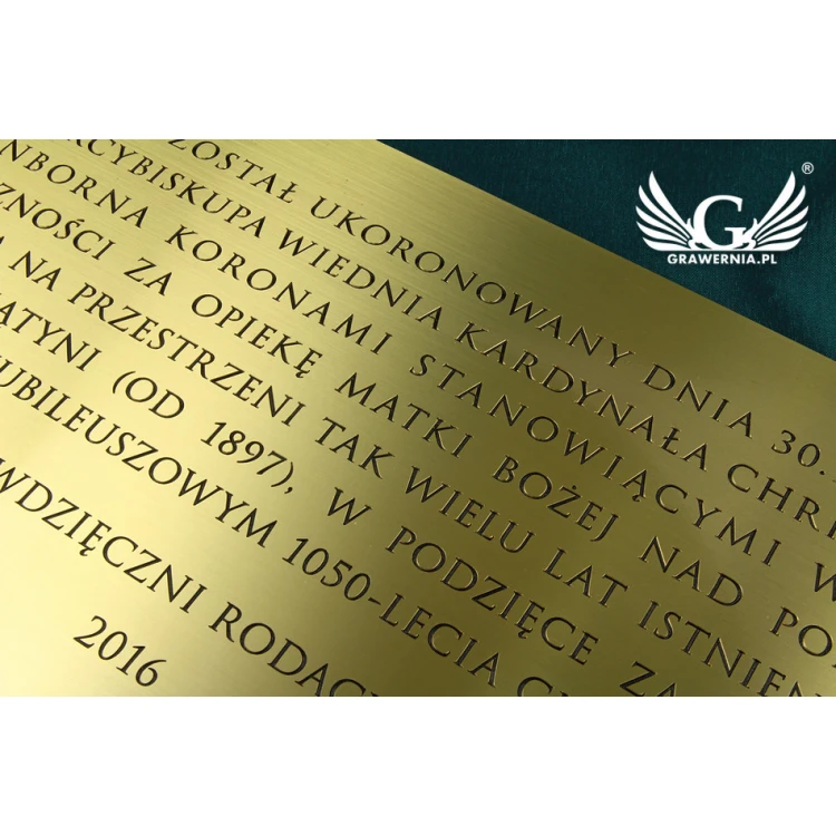 Szyld pamiątkowy  - mosiądz szczotkowany i lakierowany - wym. 400x200mm 