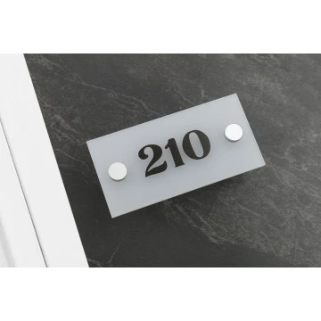 Szyld przydrzwiowy szroniony - numeracja pomieszczeń - wym. 100x50mm - SPD020