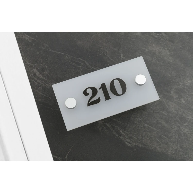 Szyld przydrzwiowy szroniony - numeracja pomieszczeń - wym. 100x50mm - SPD020