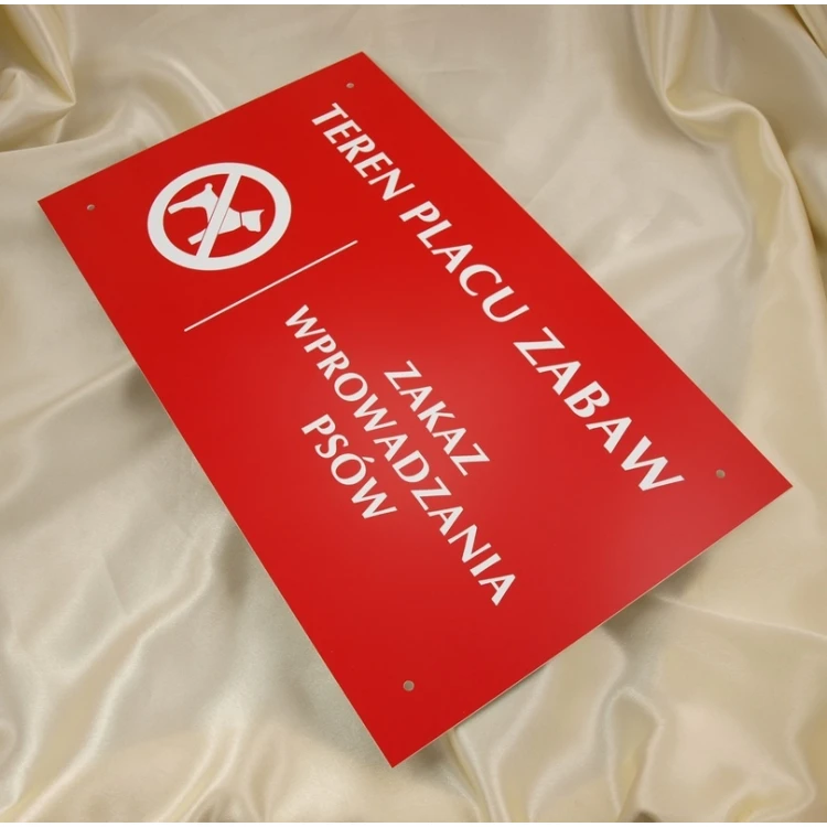 Szyld TEREN PLACU ZABAW ZAKAZ WPROWADZANIA PSÓW - SZ017 - wym. 500x300mm