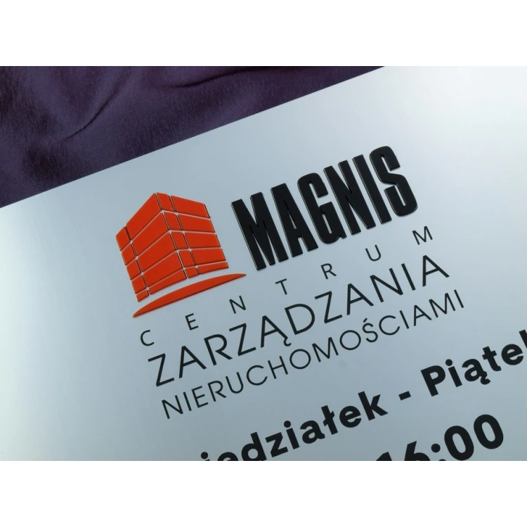 Szyld z wypukłym logo - SZ038 - wym. 275x250mm