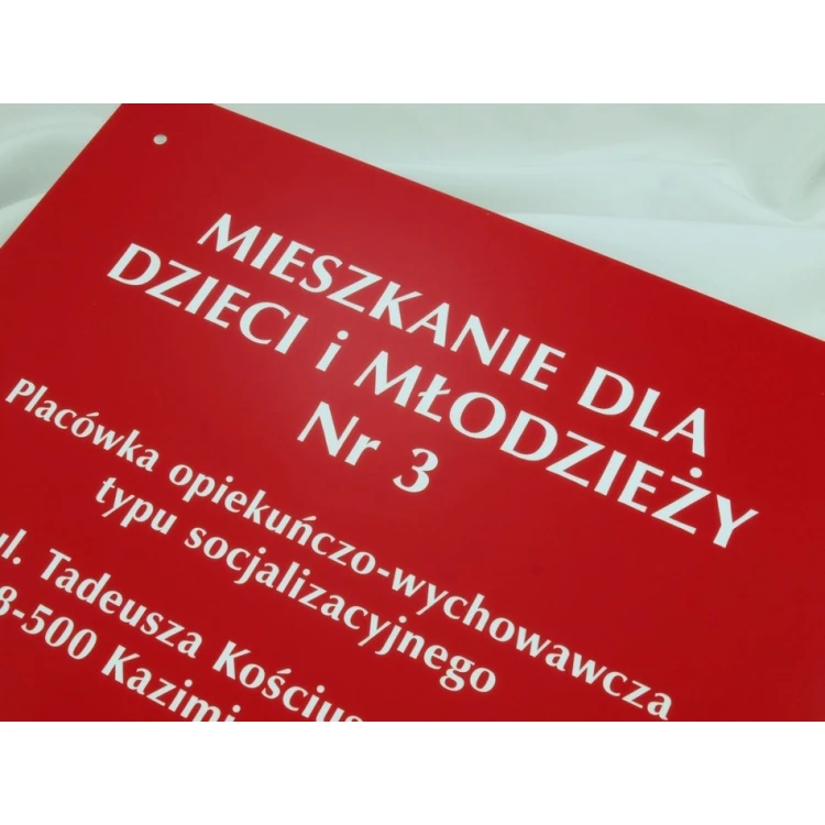 SZYLDY DLA PLACÓWKI OPIEKUŃCZO-WYCHOWAWCZEJ - czerwony - SZ058 - wym. 36x28cm