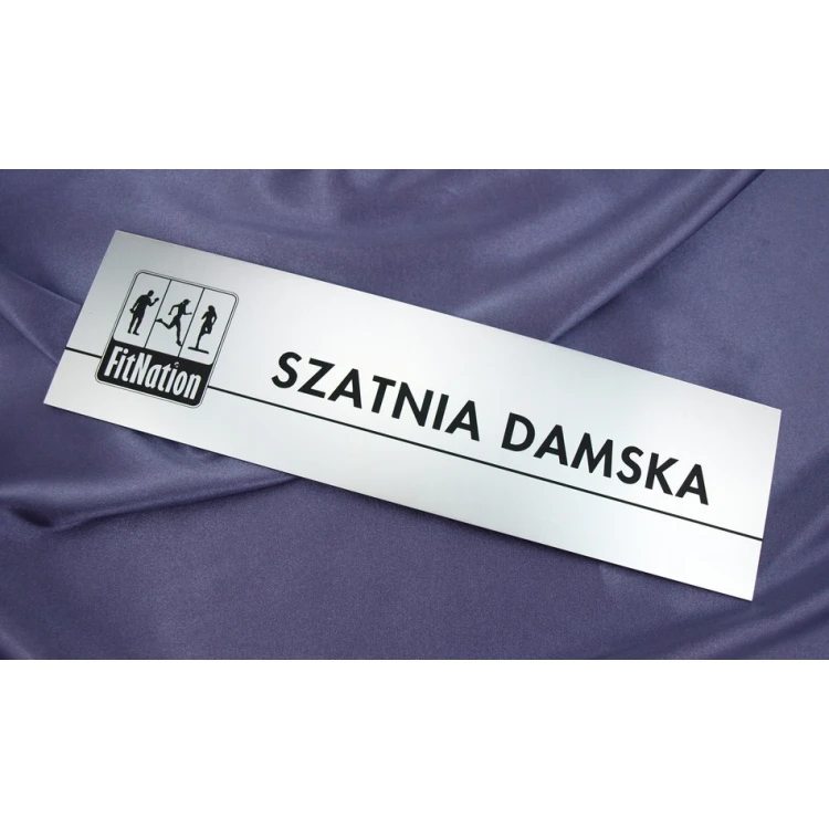 Szyldy z nazwami pomieszczeń i logotypem - 29x8cm - rogi prostokątne