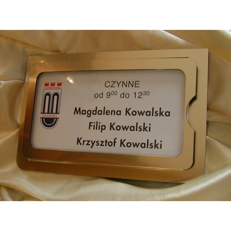 Szyldy z okienkiem - wym. 25x16cm