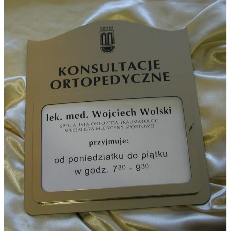 Szyldy z okienkiem - wym. 295x250mm