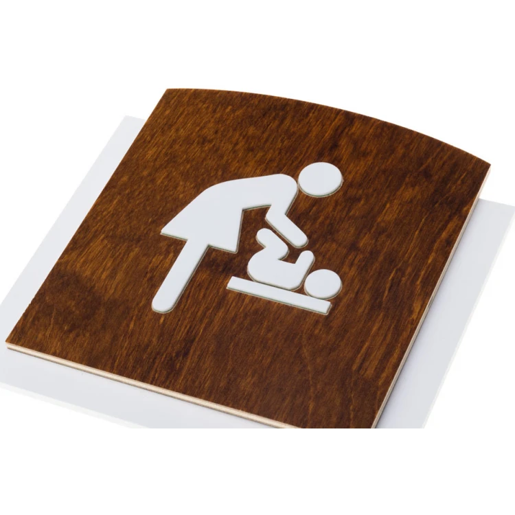 Tabliczka drewniana z wypukłym piktogramem - PRZEWIJAK - wym: 120x118mm - TAB446