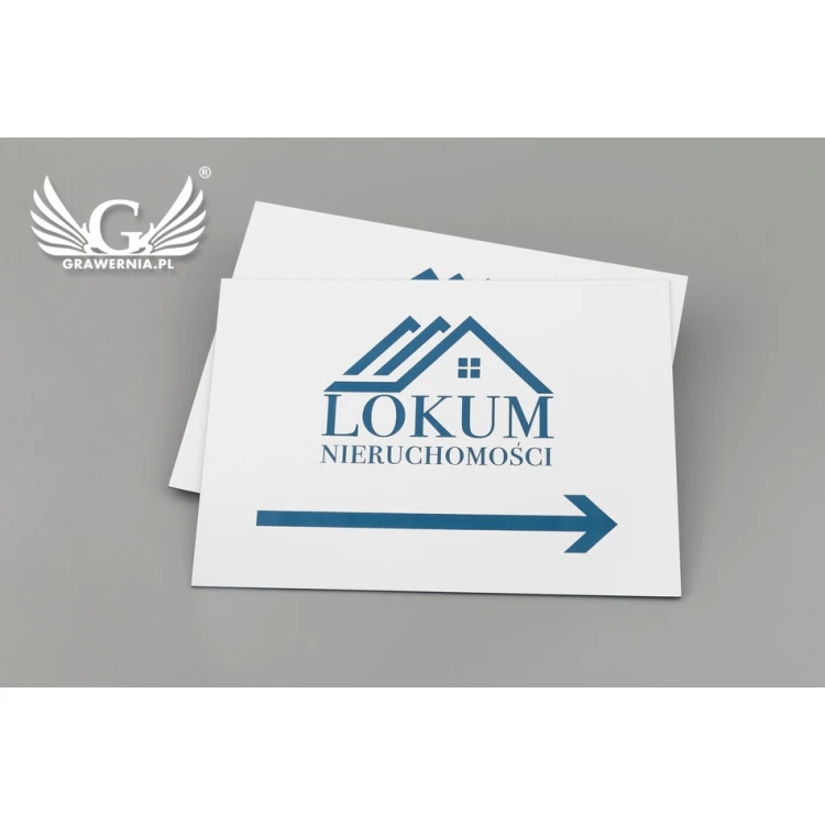 Tabliczka kierunkowa z logotypem firmy - wym. 210x148mm (A5) - biały laminat z kolorowym grawerem - TAB090