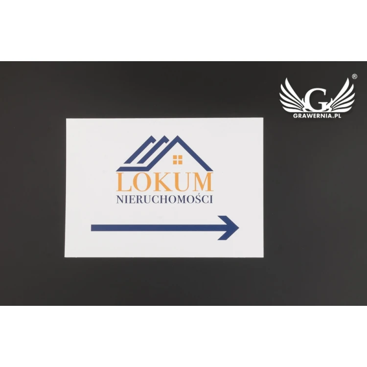 Tabliczka kierunkowa z logotypem firmy - wym. 210x148mm (A5) - kolorowy druk UV - PCW - TAB092