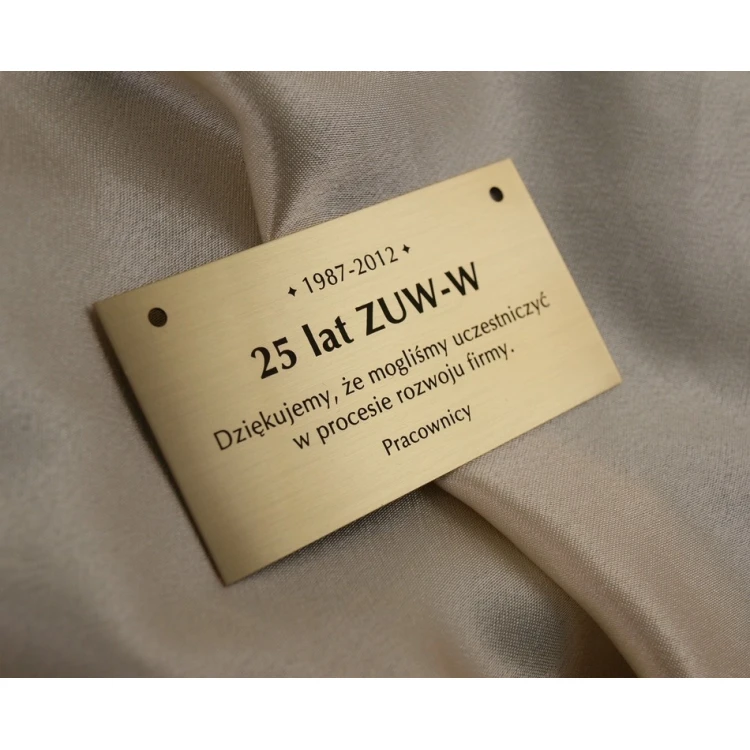 Tabliczka mosiężna z dedykacją - M003 - wym. 75x40mm